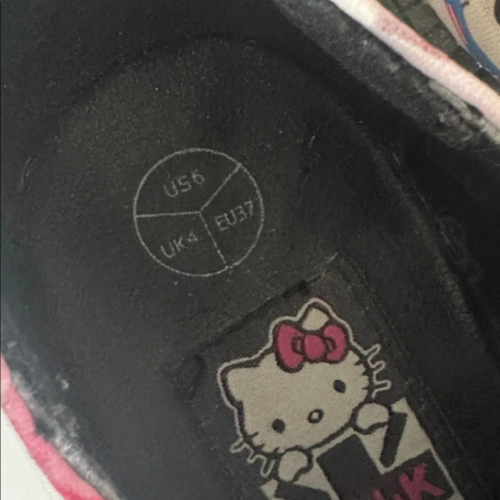 T.U.K Hello Kitty Sanrio Toys Mondo A8888 Creeper Platform Punk Shoes size 6